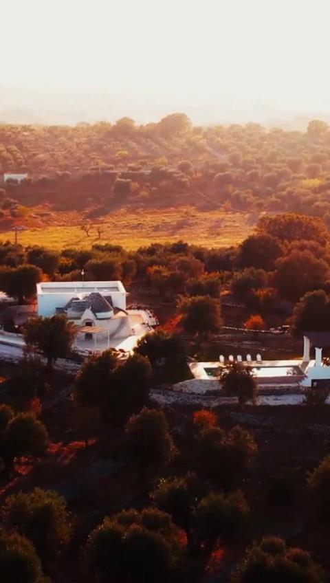 오스투니 Trulli Cicerali , Trulli Design Con Piscina Panoramica 빌라 외부 사진